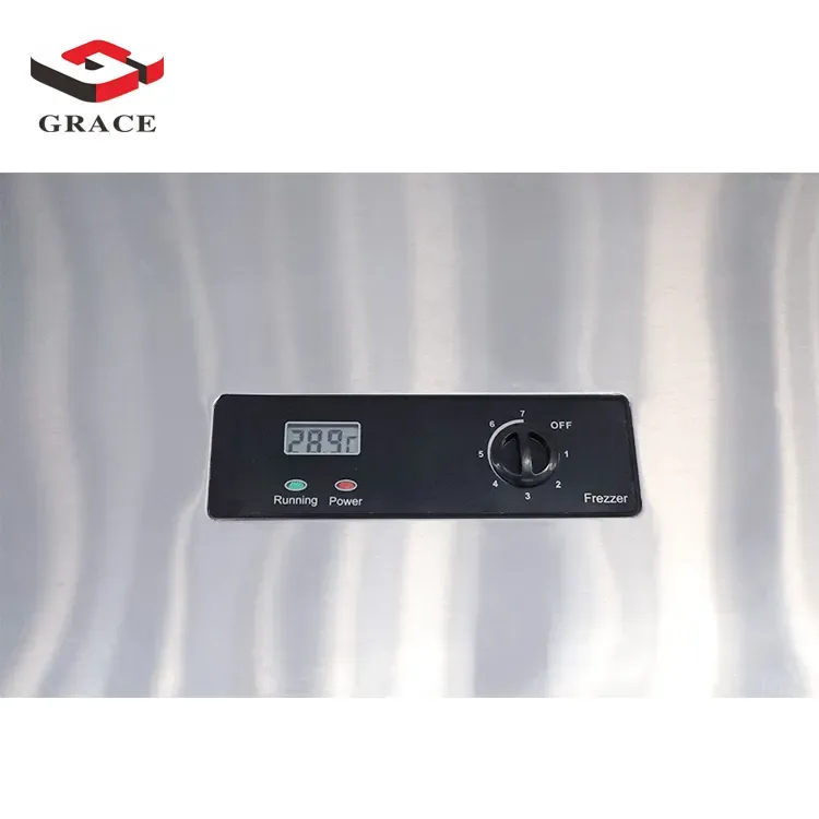 Nouvelle version en acier inoxydable à 4 portes verticale verticale commerciale réfrigérateur à double température refroidi par air congélateur poignée - Stand - foodmachtech