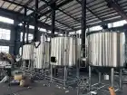 Fermentador vestido cilíndrico del tanque 200l-300l de la fermentación BBT de la cerveza del SUS 304 con la capacidad 500l de la bomba para el proceso del Ron - Buque de fermentación - foodmachtech