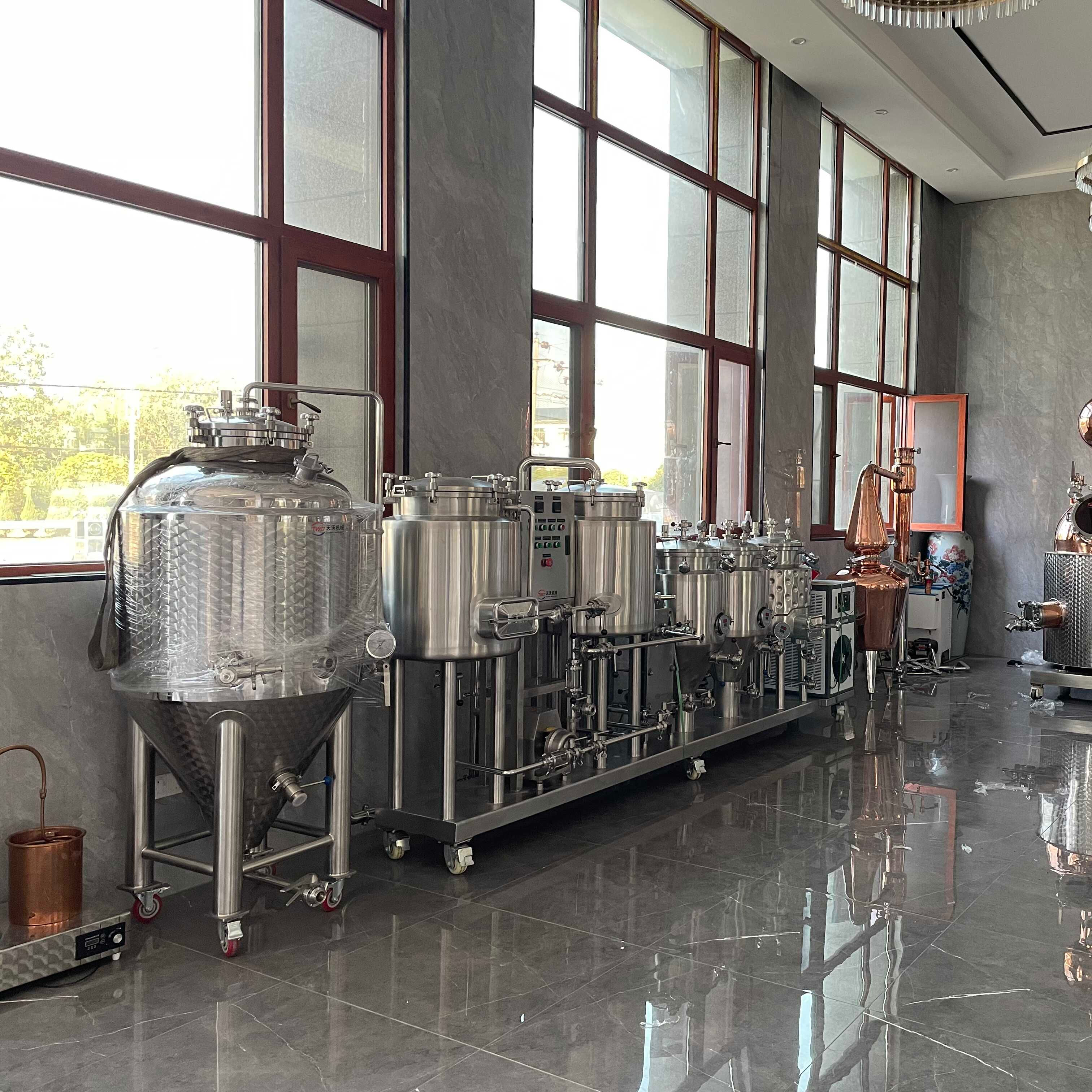 Usine Directe Vente À Prix Réduit Artisanat Bière Saccharification Équipement 50L 500L Capacité Moteur Pression Navire Core Whisky