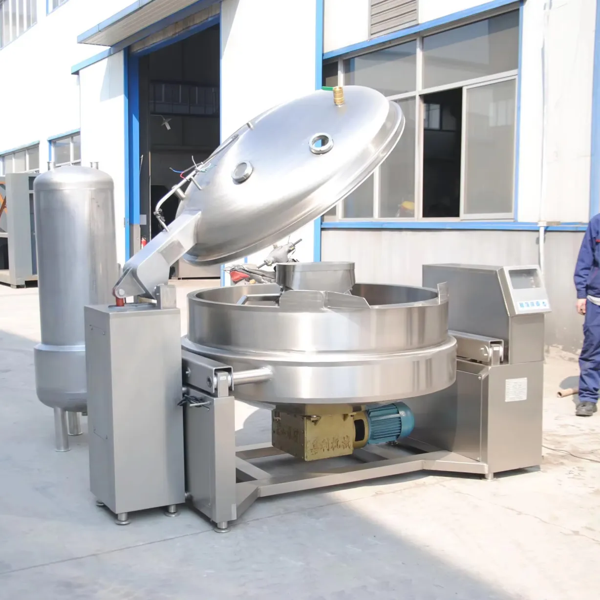 Industrial Automatic Sauce Steam Planetary with Tilting Steam Jacketed Jacket Kettle Cooking - Mixer - foodmachtech