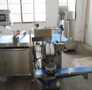 11000 pcs/h環境にやさしいアルメニアフラットブレッドラヴァッシュ生産ライン層状冷却スタッキングオートメーション技術