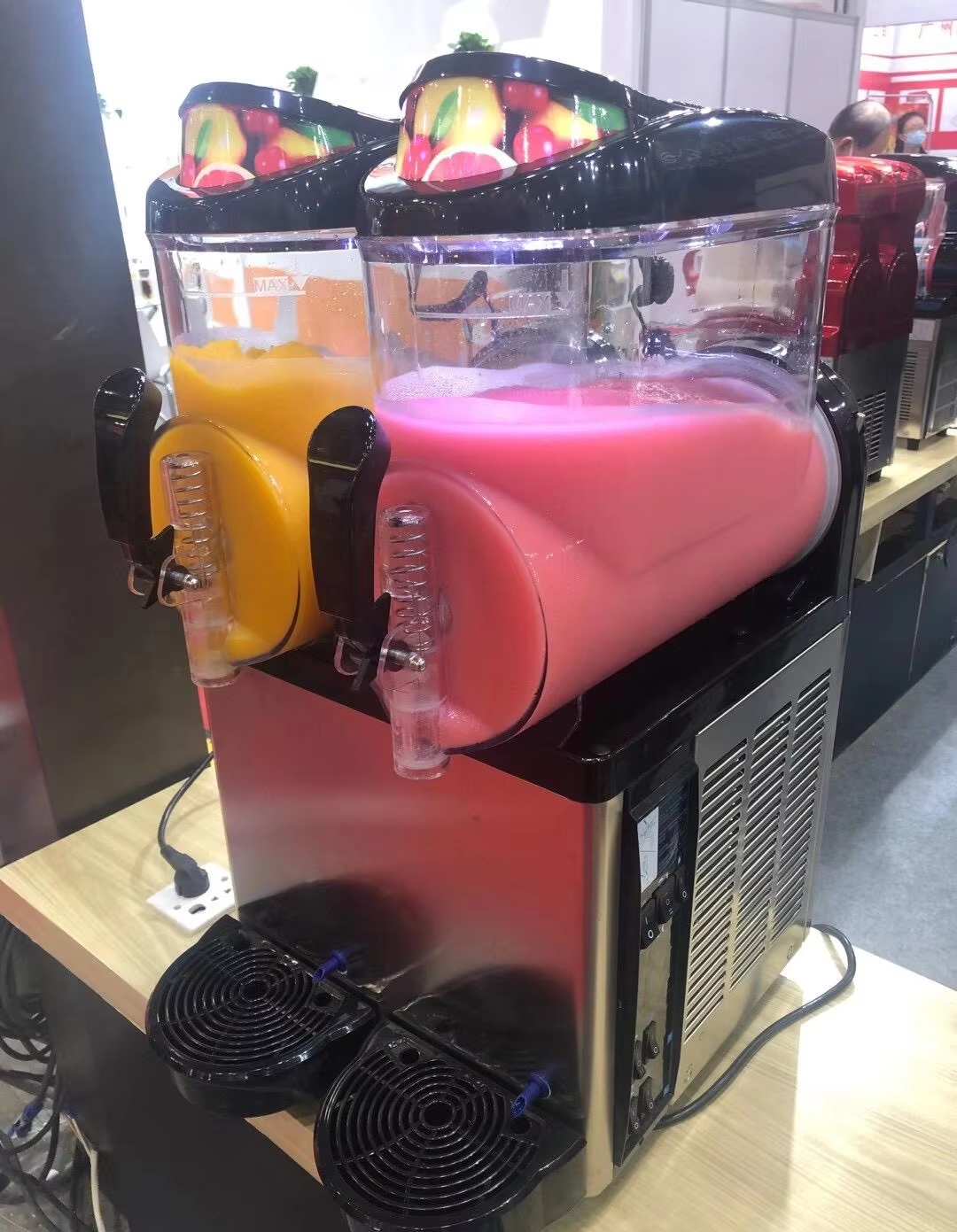 滑らかな製造機用3タンク冷凍ドリンクスラッシュスムージーメーカー