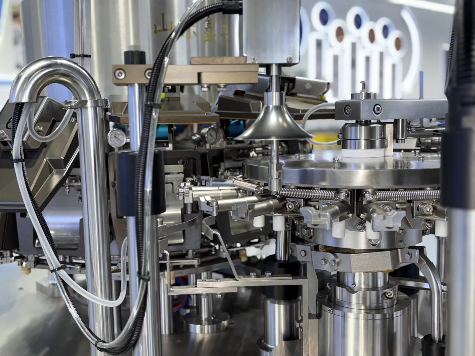 GY-8SK-200 voll automatische Rotations-Vakuum verpackungs maschine Packung Garnelen paste Lebensmittel industrie Lebensmittel fabriken - Verpackungsmaschine - foodmachtech