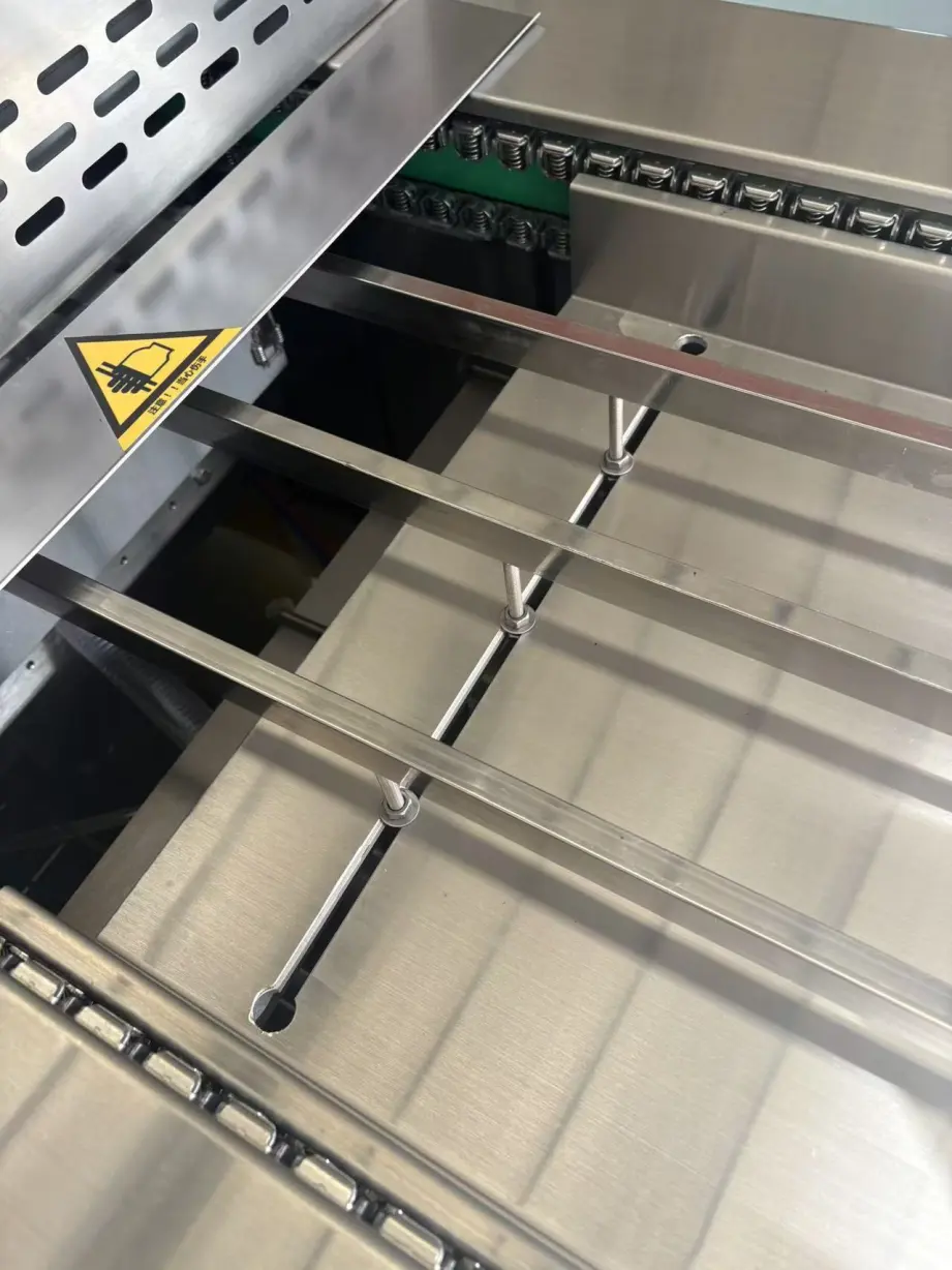 Forming vacuum packaging machine - Stretch Film Production Line - foodmachtech