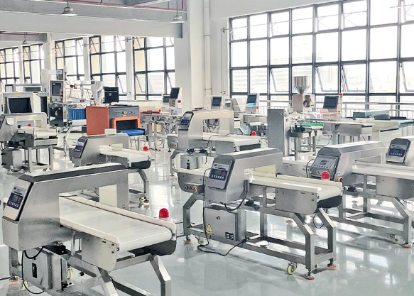 Машина детектора металла еды высокой эффективности промышленная для молока и мяса закусок