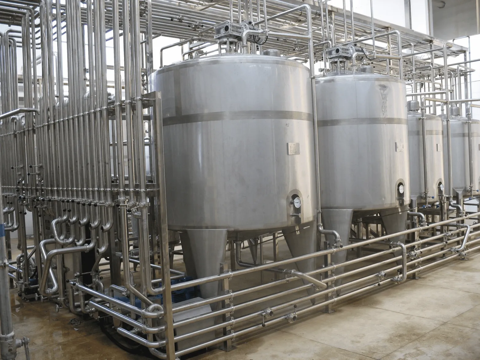 ESL dairy Processing Equipment Milk Processing Plant UHT Milk Production Line - Plant Milk Production Line - foodmachtech