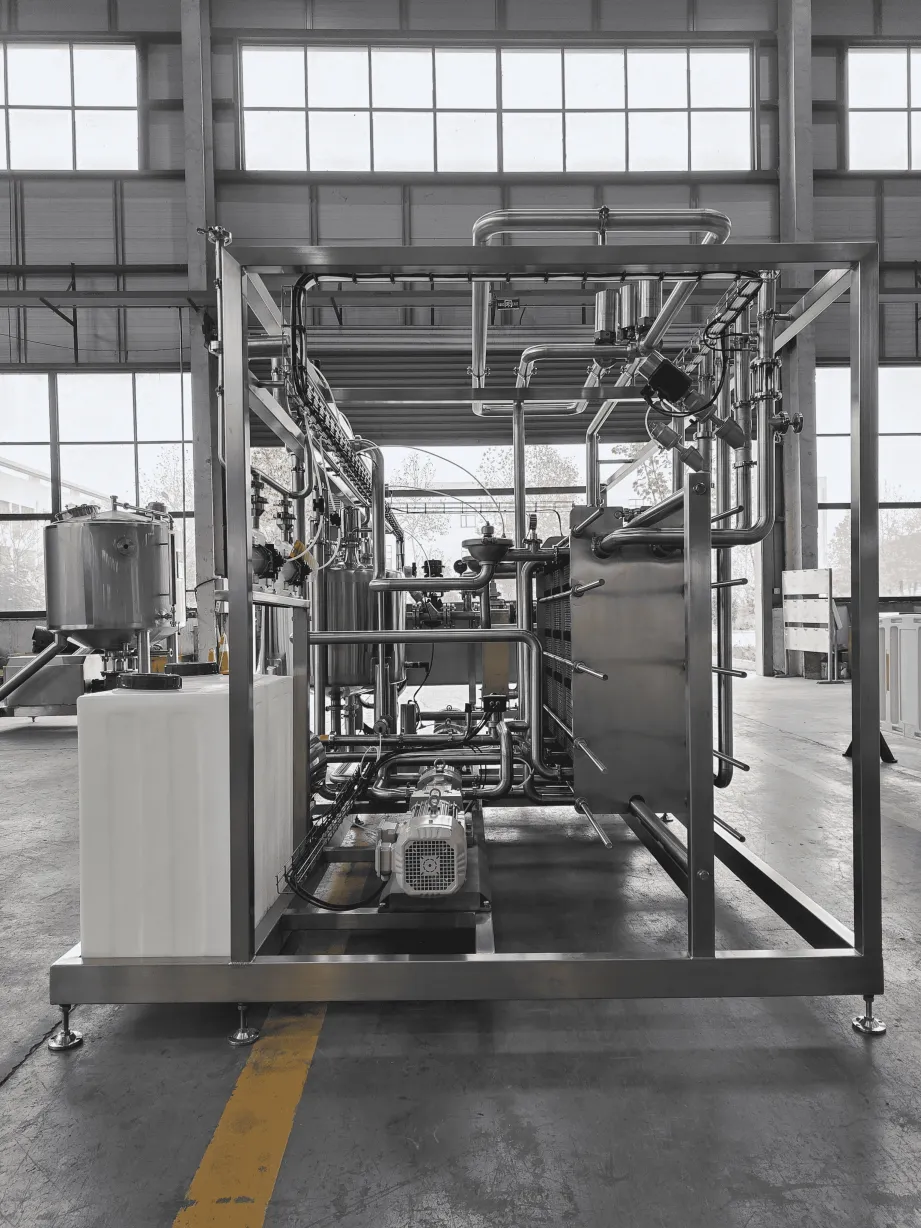 Máquina automática completa da pasteurização do UHT da eficiência elevada para o leite e o suco - Esterilizador - foodmachtech