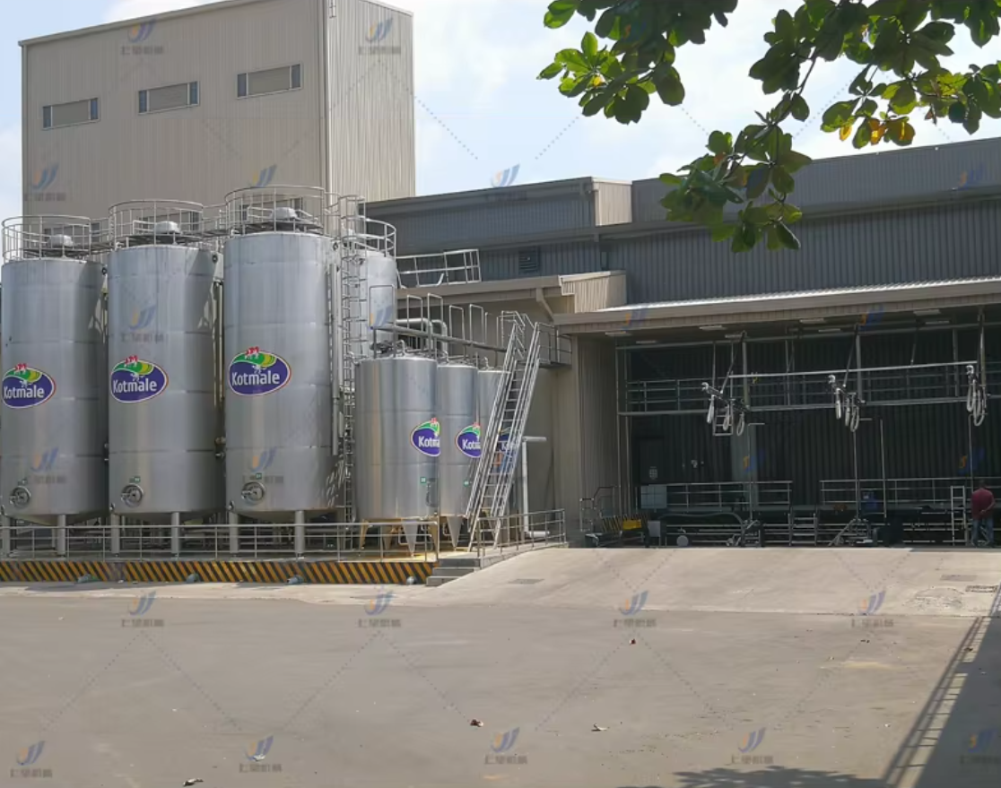 2000L recipiente de presión horizontal ISO9001 del tanque de almacenamiento del agua de la leche del acero inoxidable de 50000 litros certificó adaptable