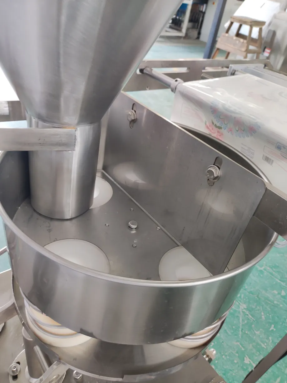 Particle quantitative packaging machine - Packaging Machine - foodmachtech