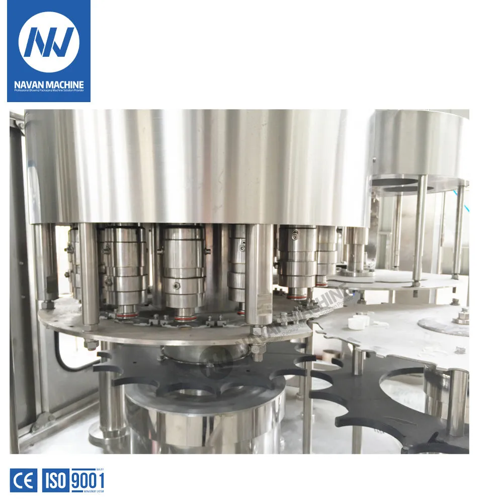 NAVAN炭酸飲料充填機3つ1つ - カルボネータ - foodmachtech