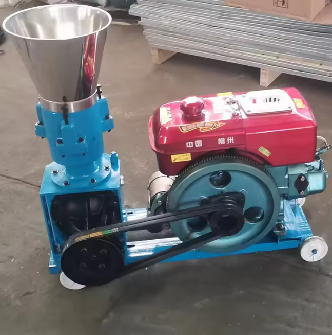 Hot Sale Animal Feed Pellet Machine Mini Feed Pellet Farm Diesel Engine Fish Pig Cattle Feed Machine Pellets