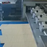 工業用カスタマイズされたベーキング機器クロワッサン型生産ラインベーキングクロワッサン型パン製造パン製造 - 朝食シリアル生产ライン - foodmachtech