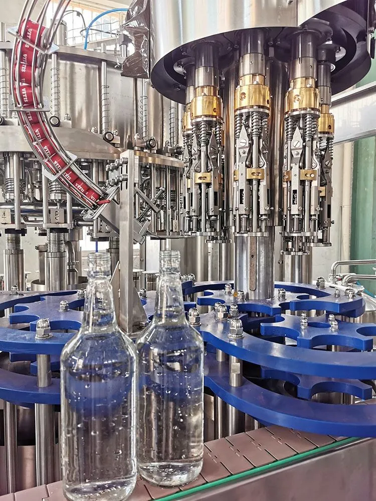 炭酸水飲料ソフトドリンク製造製造機ガラスボトルソーダ充填機 - カルボネータ - foodmachtech
