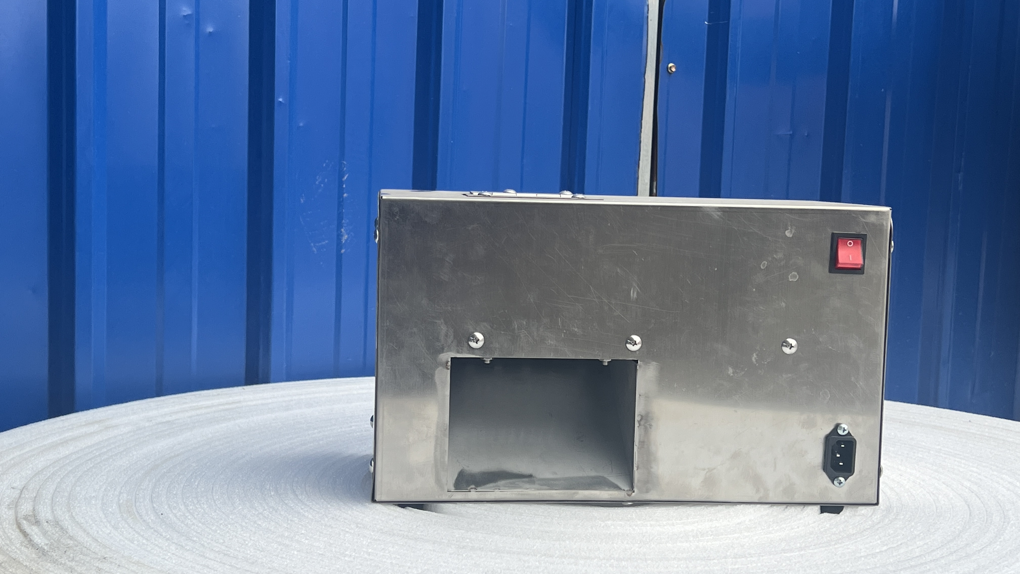 Máy cắt hoa chạy điện