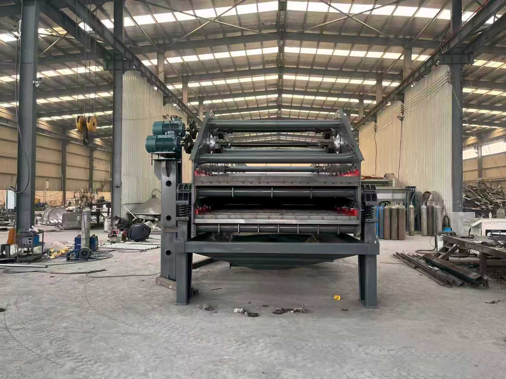 Dewatering screen