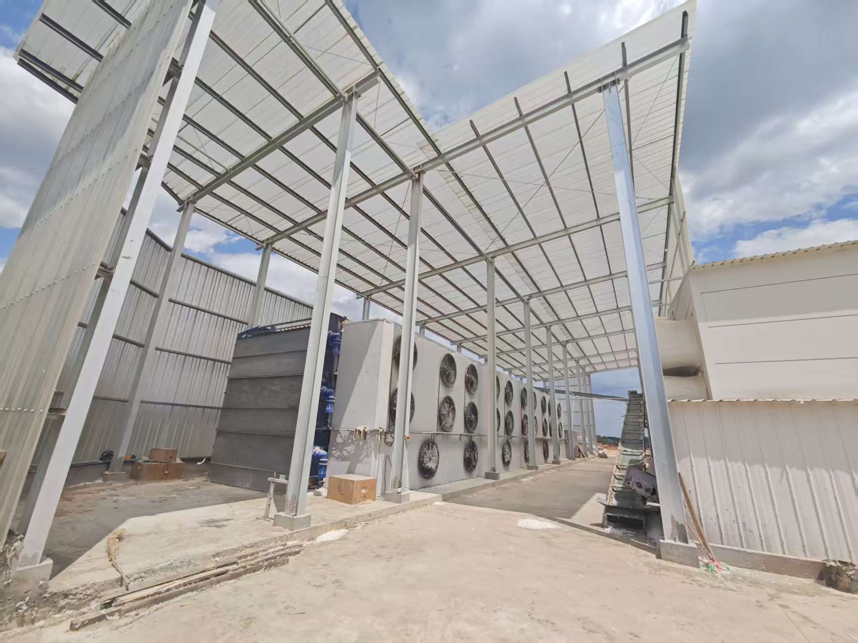 อุปกรณ์บำบัดปุ๋ยไก่อุปกรณ์อบแห้งมูลไก่