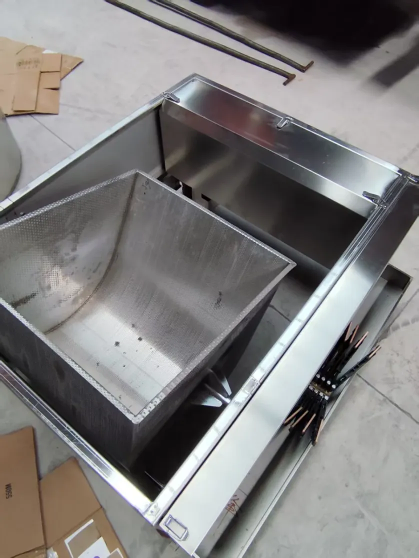 Utomated給餌車 - 事前混合された自動バッチシステム - foodmachtech