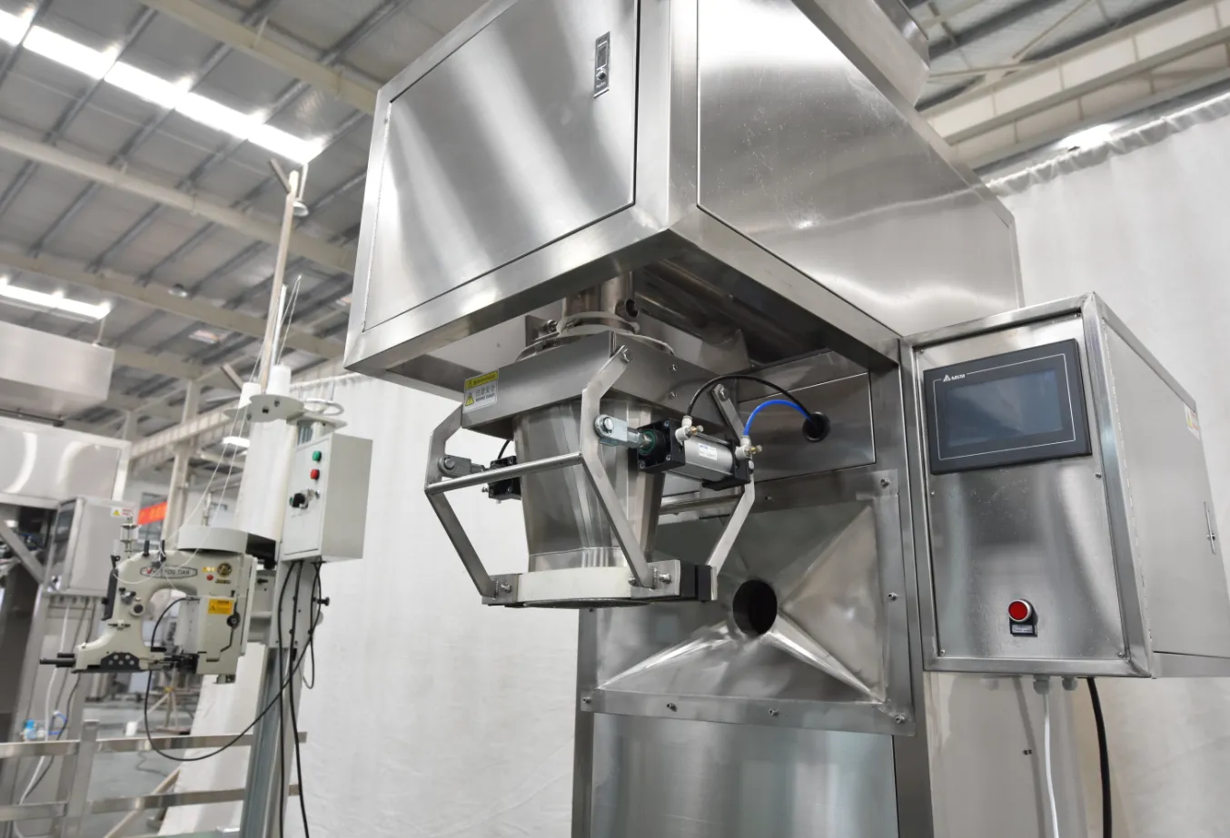Hot Sell 5kg 10kg 20kg 25kg 30kg 50kg Flour Milk Protein Spice Powder Auger Weighing Filling Packing Machine - Filling Machine - foodmachtech