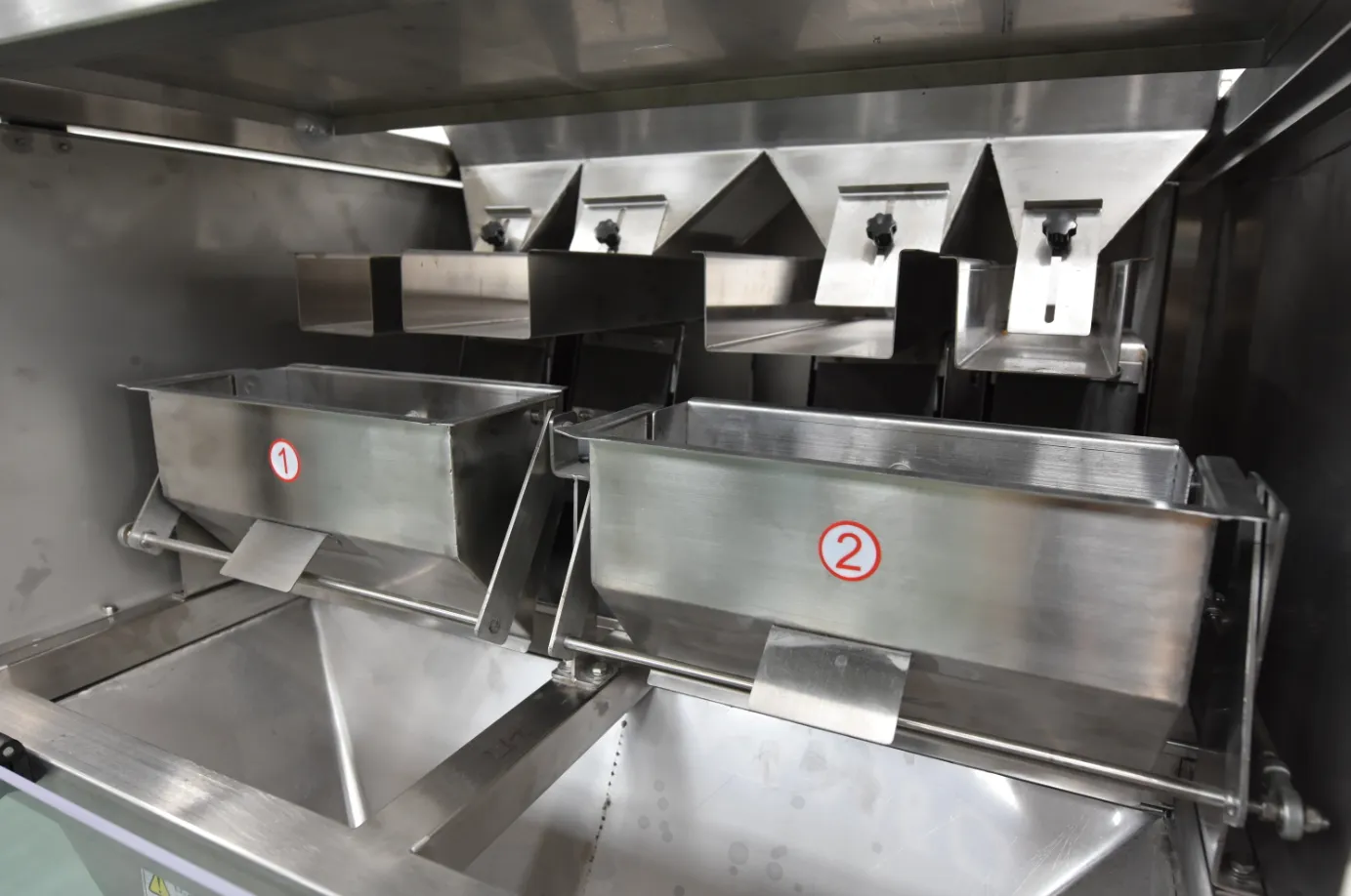Automatic Seasoning Weighing Packaging Machine for Chili Pepper Star Spice Granules Food Packaging 1-8kg - Filling Machine - foodmachtech