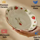 귀여운 손으로 그린 토끼 딸기 세라믹 플레이트 세트, 2PC 물결 모양의 림 디너 플레이트, 무연 세라믹 서빙 요리, 전자레인지 -  - Food Mach Tech